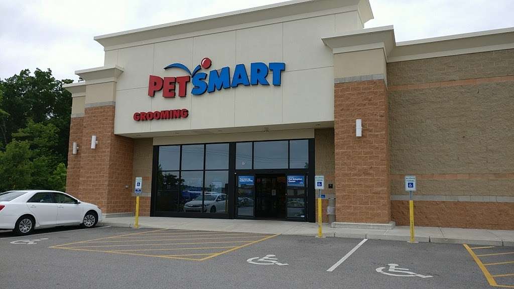 PetSmart | 15 Dowling Village Boulevard, North Smithfield, RI 02896, USA | Phone: (401) 229-9294