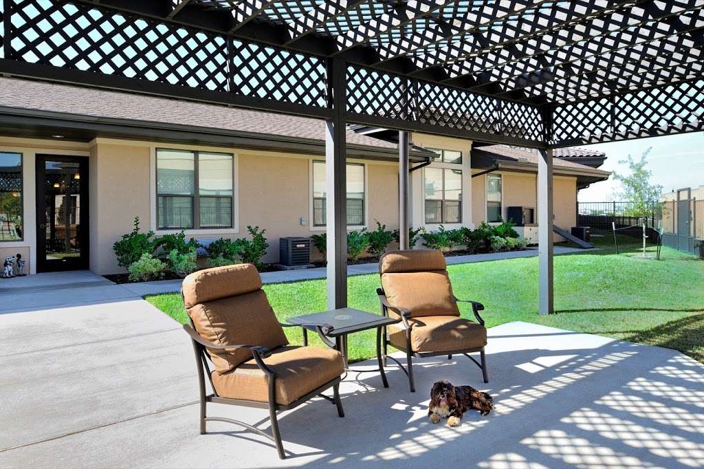 Clayton Oaks Living | 21175 Southwest Fwy, Richmond, TX 77469 | Phone: (281) 201-1038