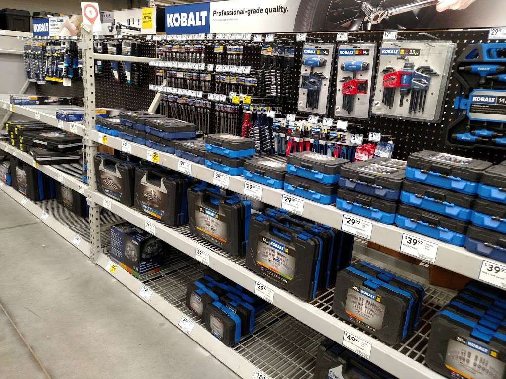 Lowes Home Improvement | 630 W Northfield Dr, Brownsburg, IN 46112 | Phone: (317) 456-8000