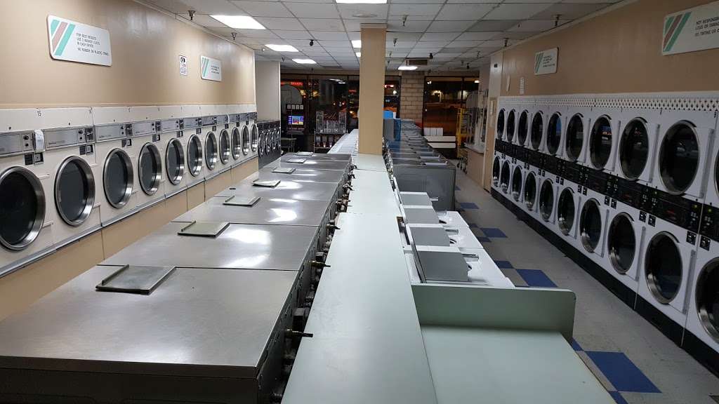 Launderland Coin Laundry | 13728 Hesperia Rd suite #2, Victorville, CA 92395, USA | Phone: (760) 515-6280