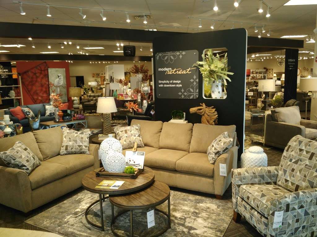 La-Z-Boy Home Furnishings & Décor | 9110 Rockville Rd, Indianapolis, IN 46234, USA | Phone: (317) 960-5555