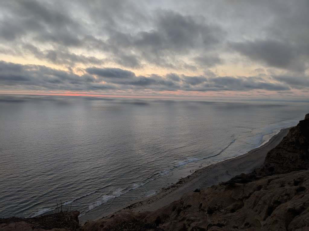 Blacks Beach Trailhead | 9601 La Jolla Farms Rd, La Jolla, CA 92037, USA