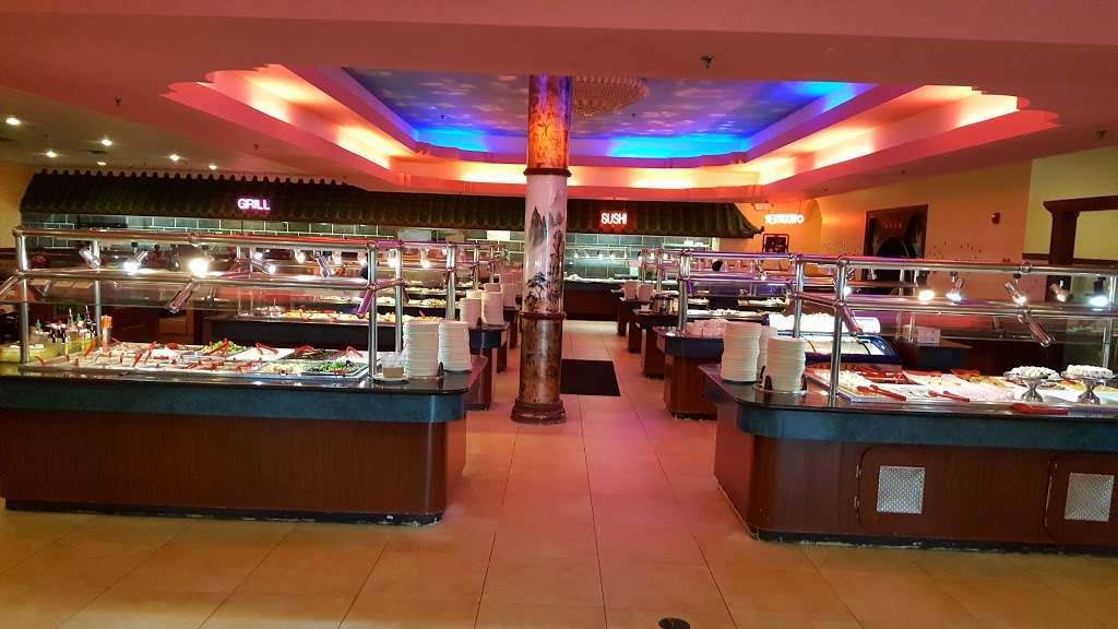 Teppanyaki Grill & Supreme Buffet | 8260 Shoppers Square, Manassas, VA 20111, USA | Phone: (703) 368-0851