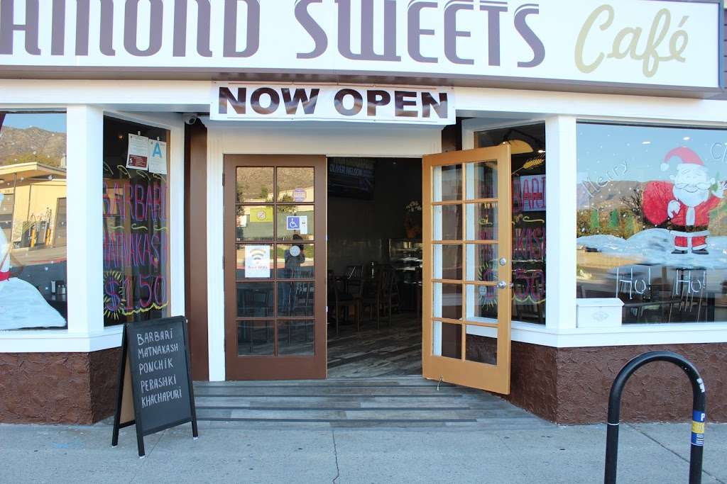 Diamond Sweets Cafe | 7782 Foothill Blvd, Tujunga, CA 91042, USA | Phone: (818) 945-1860