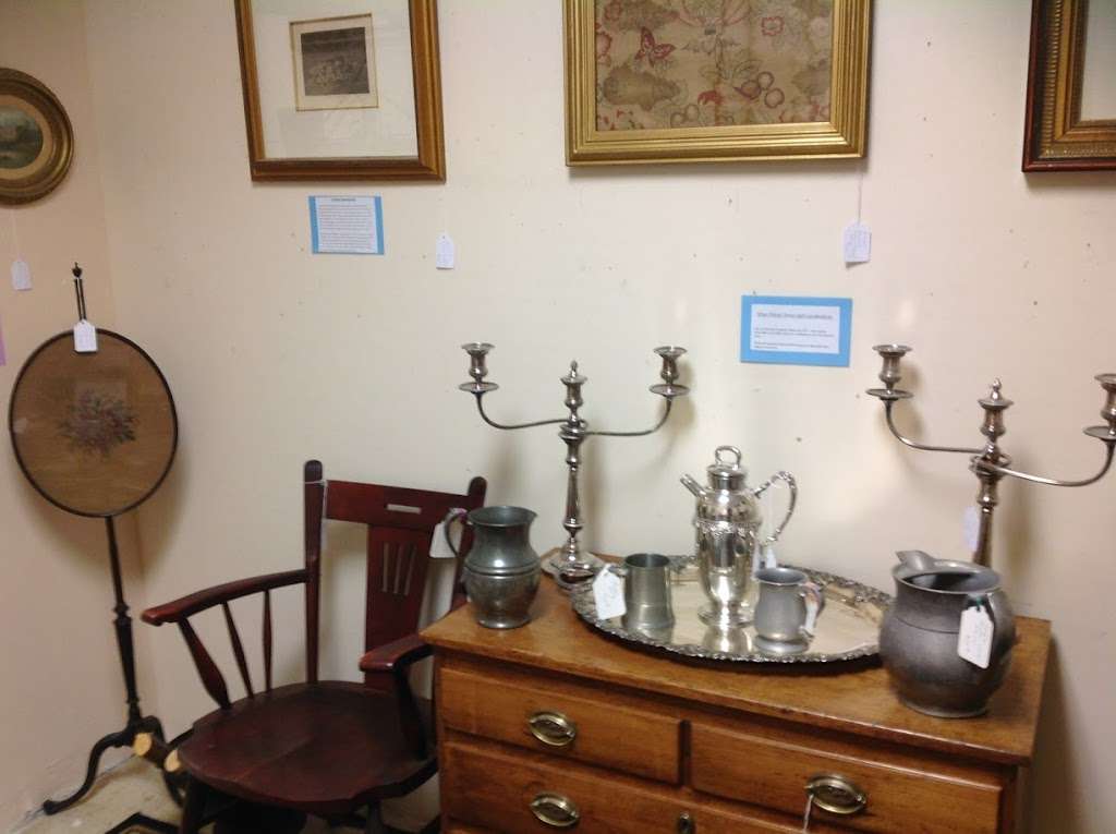 Primrose Antiques, Fine Art & Collectibles | 10 Lawrence Rd, Salem, NH 03079, USA | Phone: (603) 490-0108