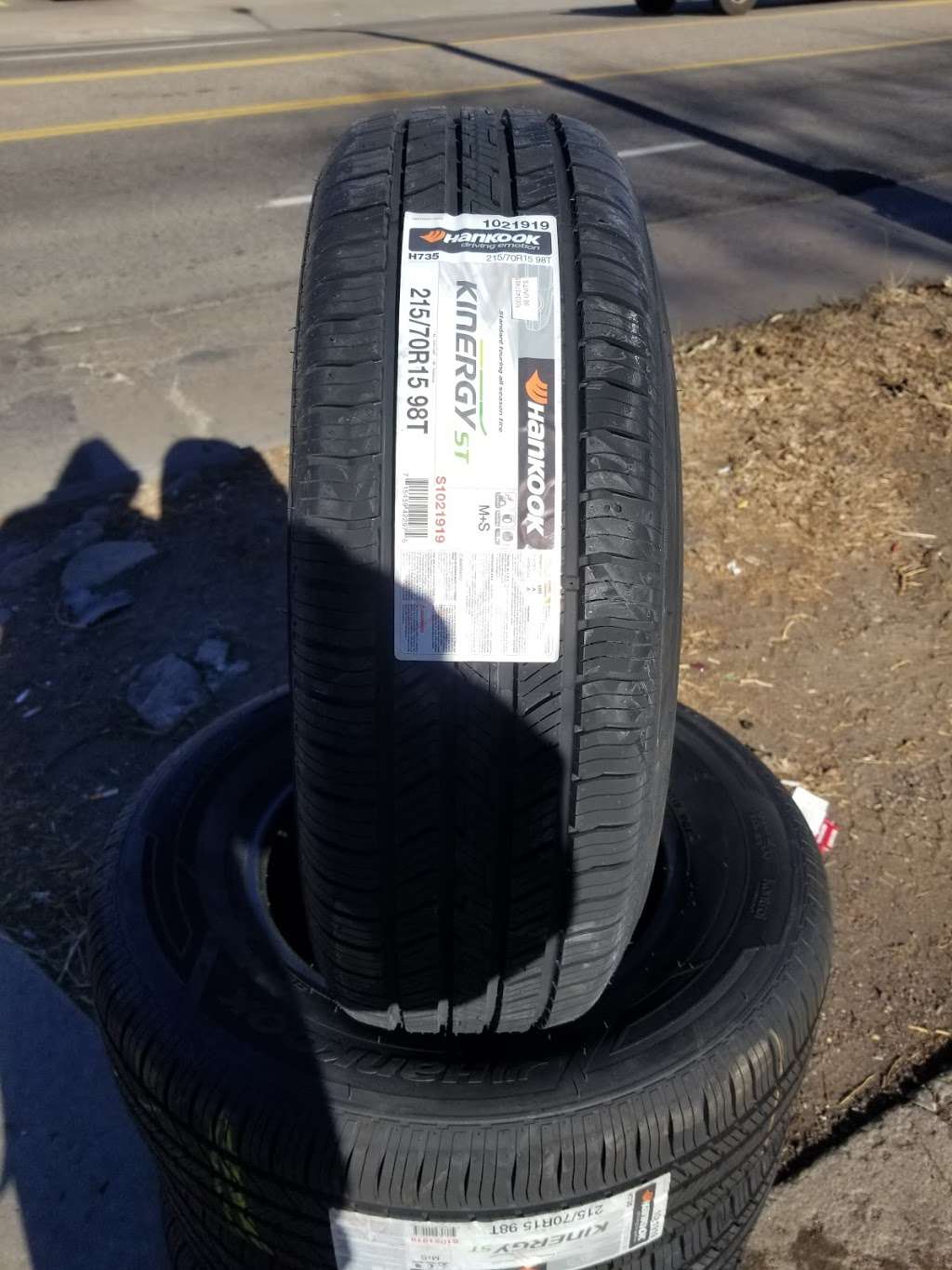 Sanchez tire service | 1550 W Alameda Ave, Denver, CO 80223 | Phone: (720) 585-9913