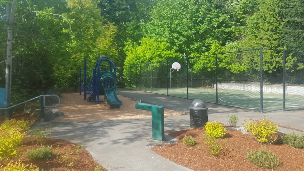 Lakemont Highlands Neighborhood Park | 15800 156th Ave SE, Bellevue, WA 98006, USA | Phone: (425) 452-4874