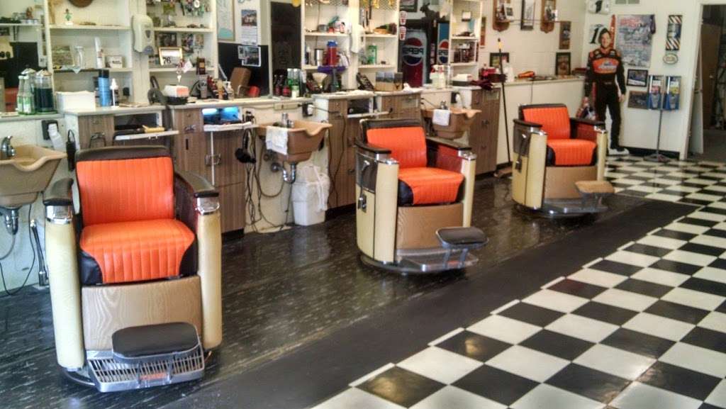 Burks Barber Shop | 2711 Nichol Ave, Anderson, IN 46011, USA | Phone: (765) 644-9792