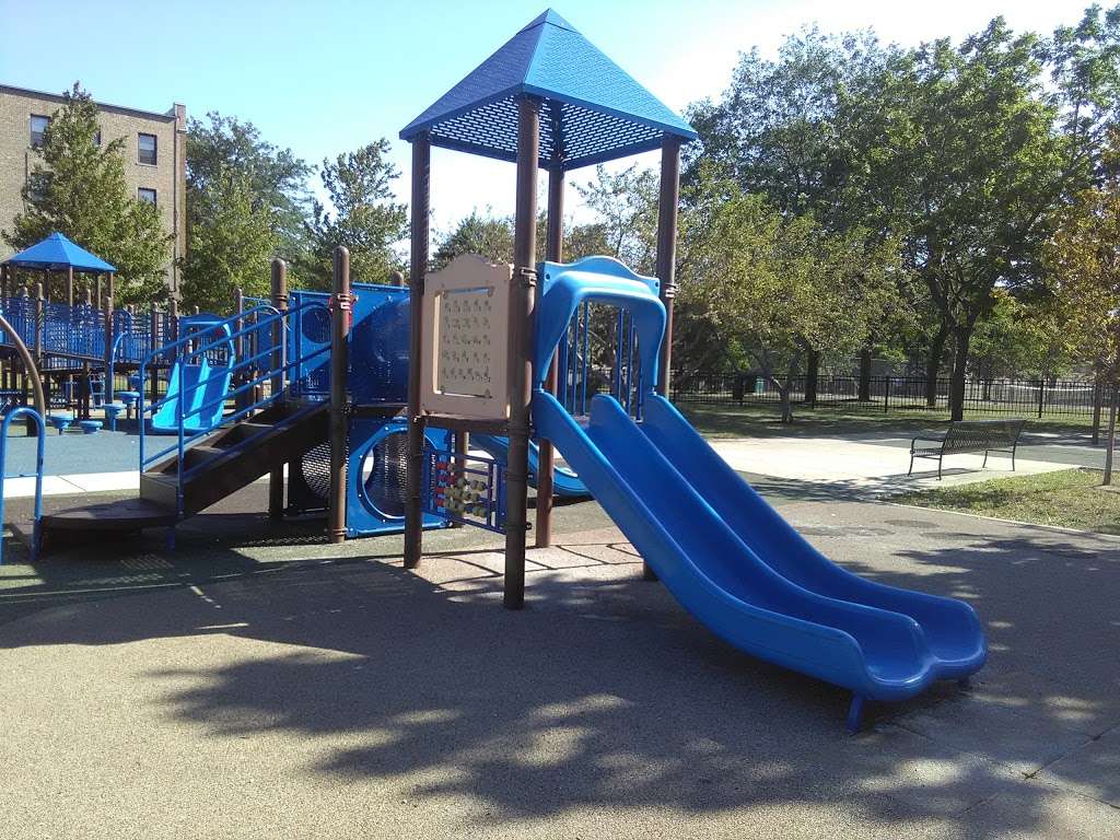 Arthur Ashe Beach Park | 2701 E 74th St, Chicago, IL 60649, USA | Phone: (773) 363-2225