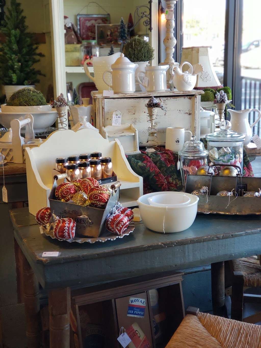Vintique | 7885 W Sahara Ave #109, Las Vegas, NV 89117, USA | Phone: (702) 209-2767