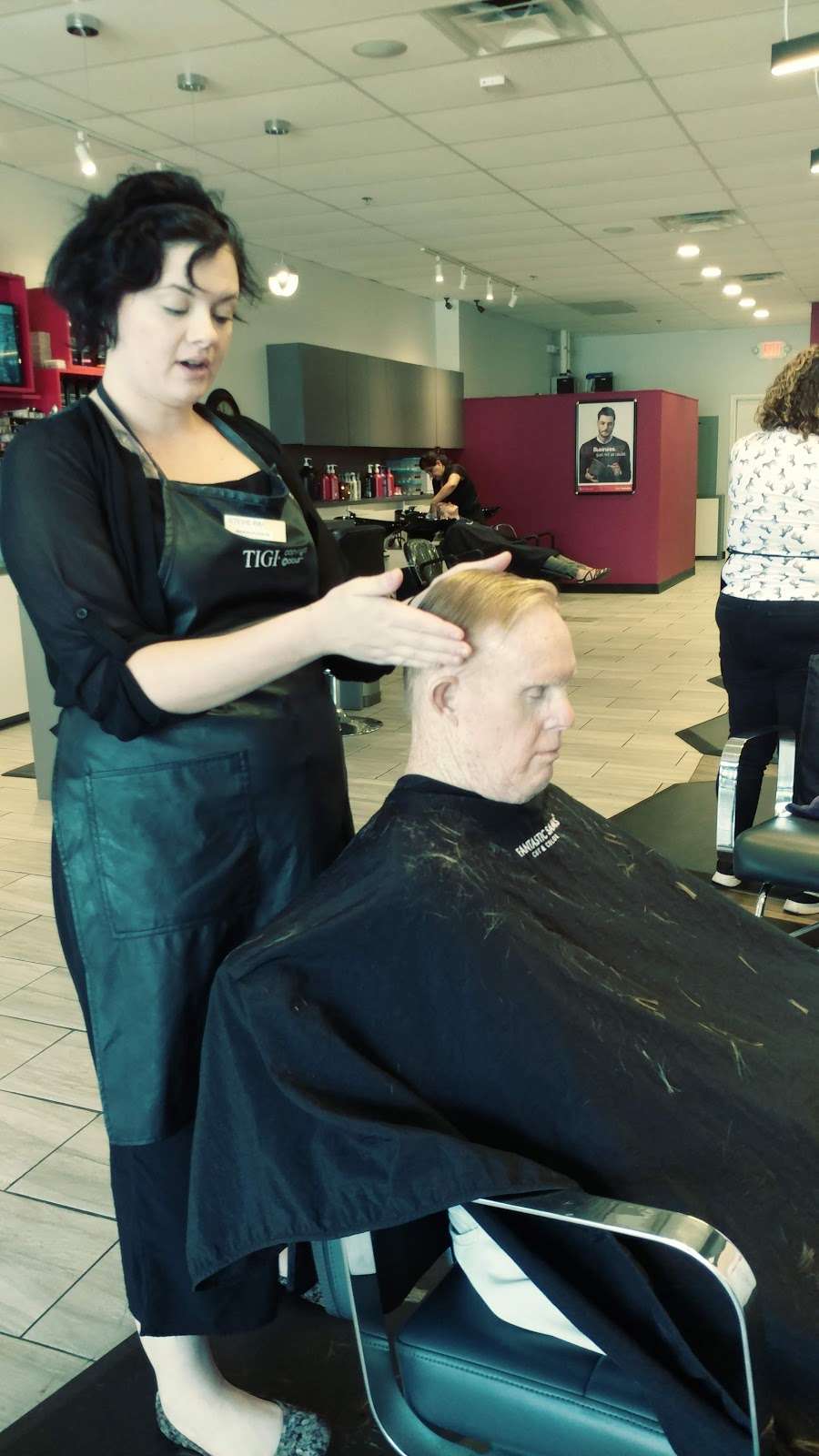 Fantastic Sams Cut & Color | 1178 Calimesa Blvd, Calimesa, CA 92320, USA | Phone: (909) 570-9019