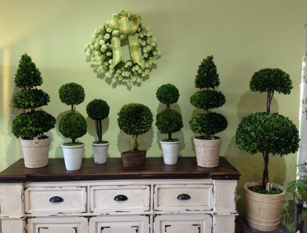 Topiaries | 301 25th St, Virginia Beach, VA 23451, USA | Phone: (757) 437-1183