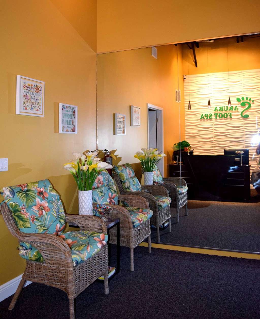 Sakura Foot Spa | 11471 W Oakland Park Blvd, Sunrise, FL 33323, USA | Phone: (954) 900-2202