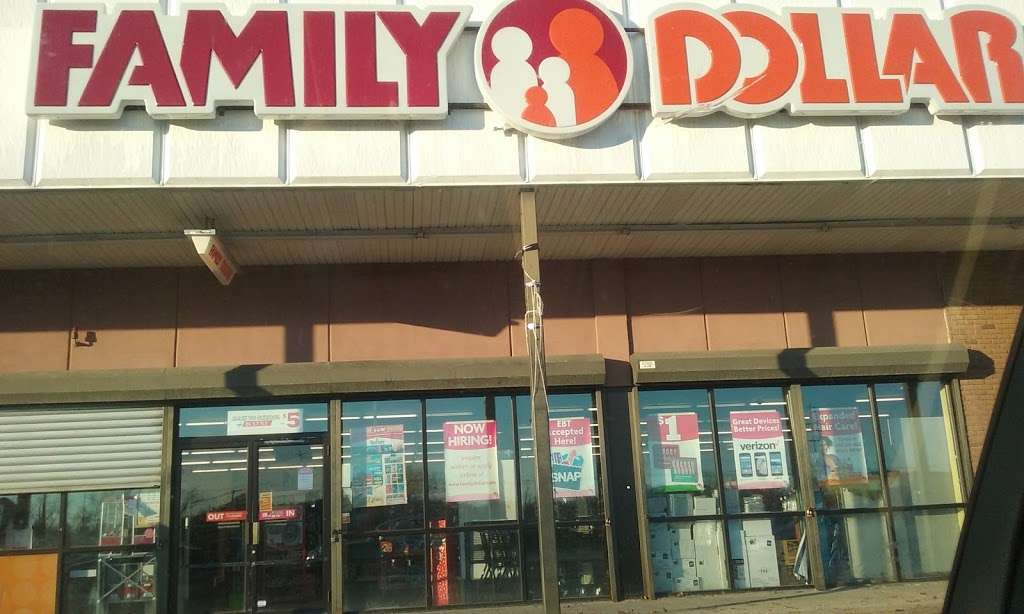 Family Dollar | 222 E Ashland St, Brockton, MA 02302, USA | Phone: (508) 586-1149