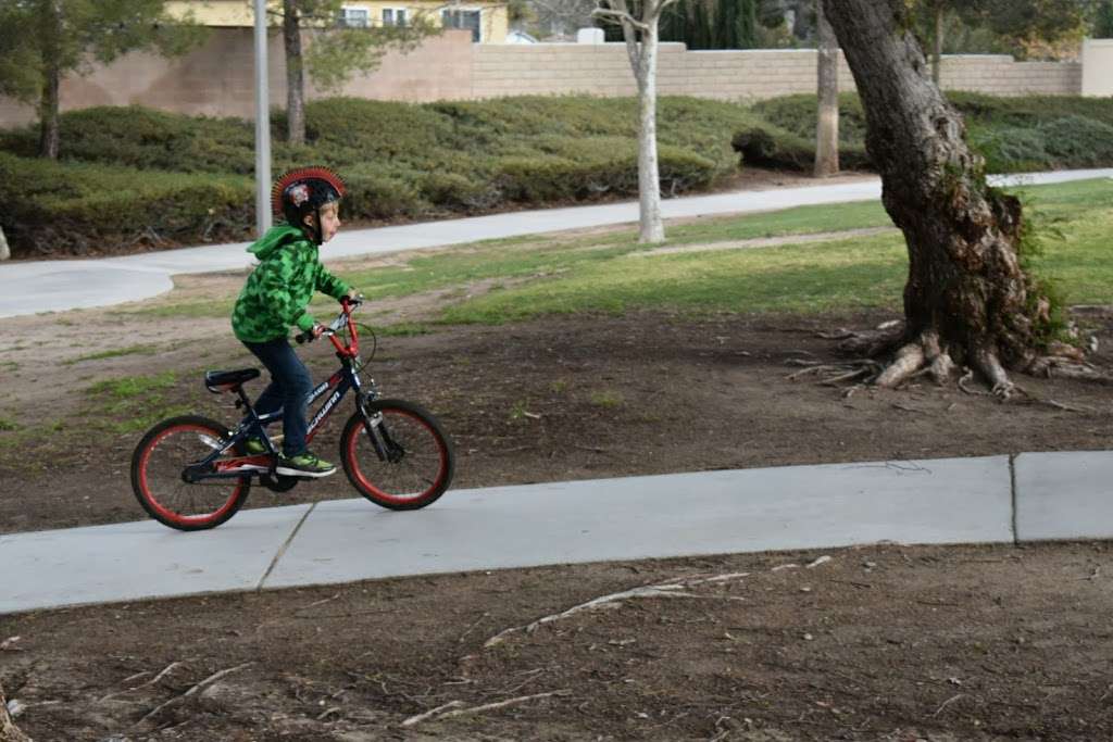 Begonias Lane Park | Santa Clarita, CA 91387, USA