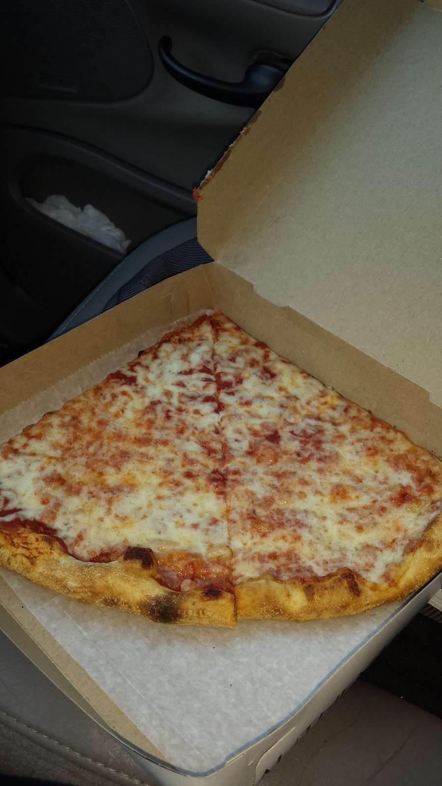 Franks Pizza | 2823 Middletown Rd, The Bronx, NY 10461 | Phone: (718) 892-8202