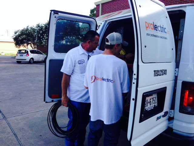ProLectric Professional Electricians | 4701 TX-3, Dickinson, TX 77539, USA | Phone: (281) 337-5060