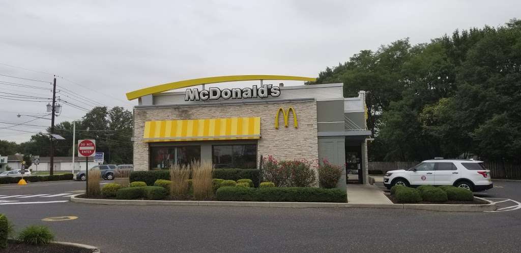 McDonalds | 801 NJ-38, Cherry Hill, NJ 08002, USA | Phone: (856) 665-9601