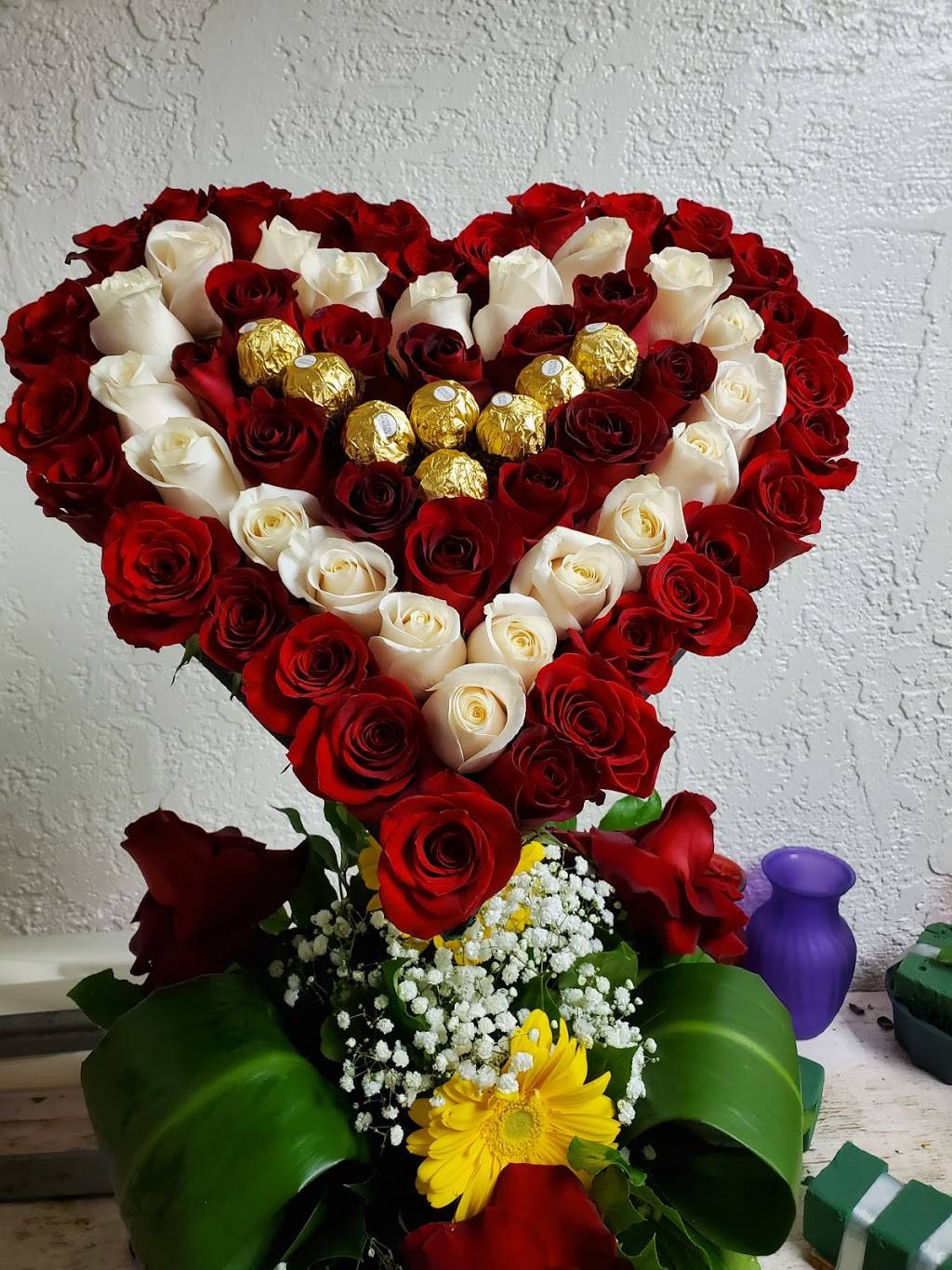 Velasco Flower Shop/Floreria | 1241 E Broadway Rd, Mesa, AZ 85204 | Phone: (480) 868-1156