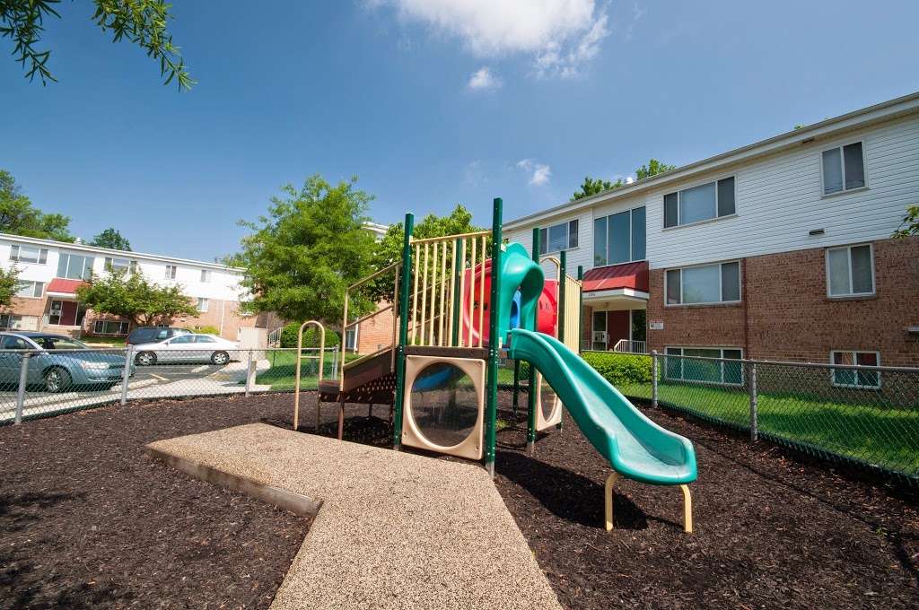Cherrydale Apartments | 1118 Cherry Hill Rd, Baltimore, MD 21225 | Phone: (410) 355-1040