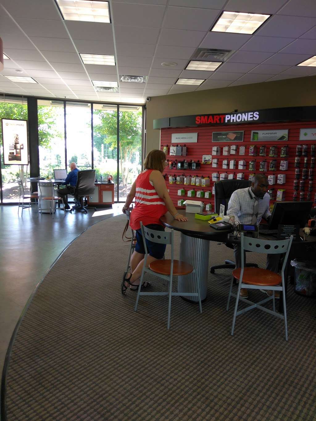 Verizon Authorized Retailer – Cellular Sales | 509 10th St NW, Conover, NC 28613, USA | Phone: (704) 325-0943