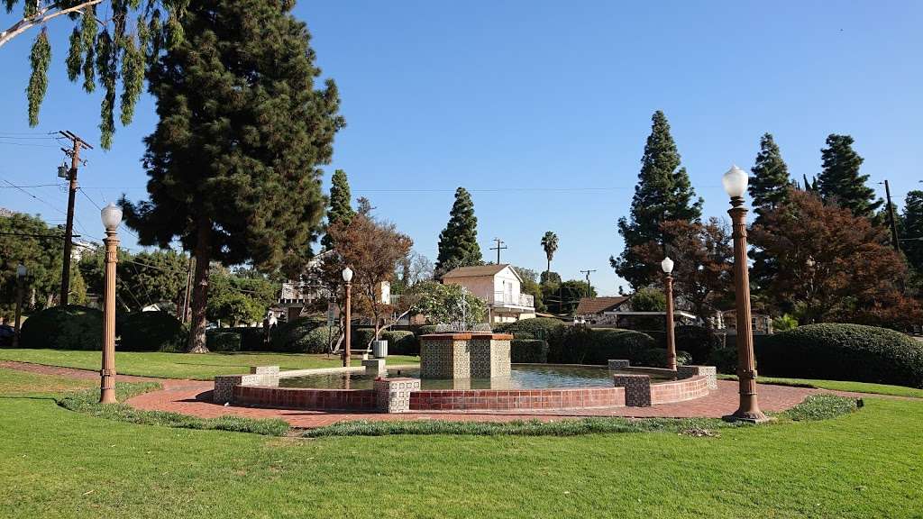 Lou Henry Hoover Park | 10839 Beverly Blvd, Whittier, CA 90601, USA