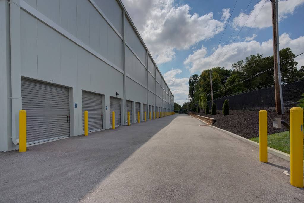 Public Storage | 2321 McCausland Ave, St. Louis, MO 63143 | Phone: (314) 934-2394