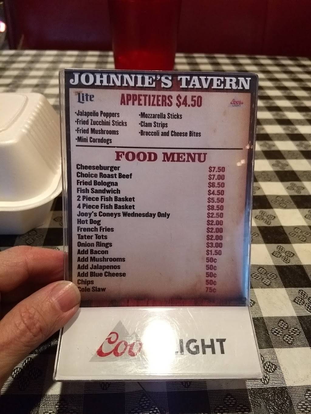 Johnnies Tavern | 3503 Trabue Rd, Columbus, OH 43204, USA | Phone: (614) 488-0110