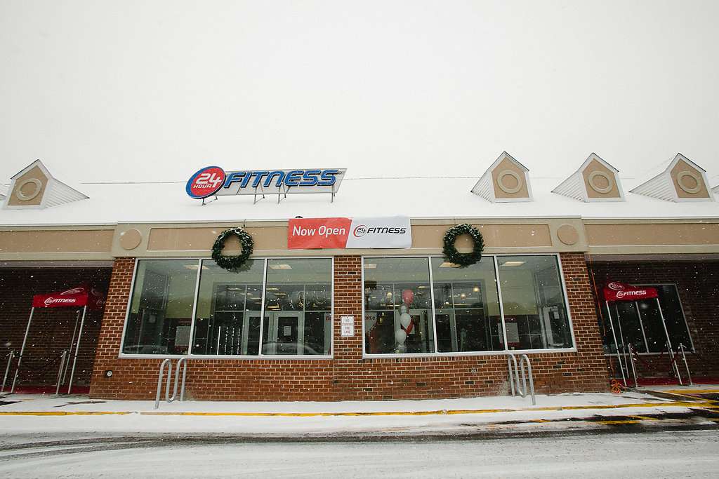 24 Hour Fitness | 668 Central Park Ave, Scarsdale, NY 10583, USA | Phone: (914) 574-4245