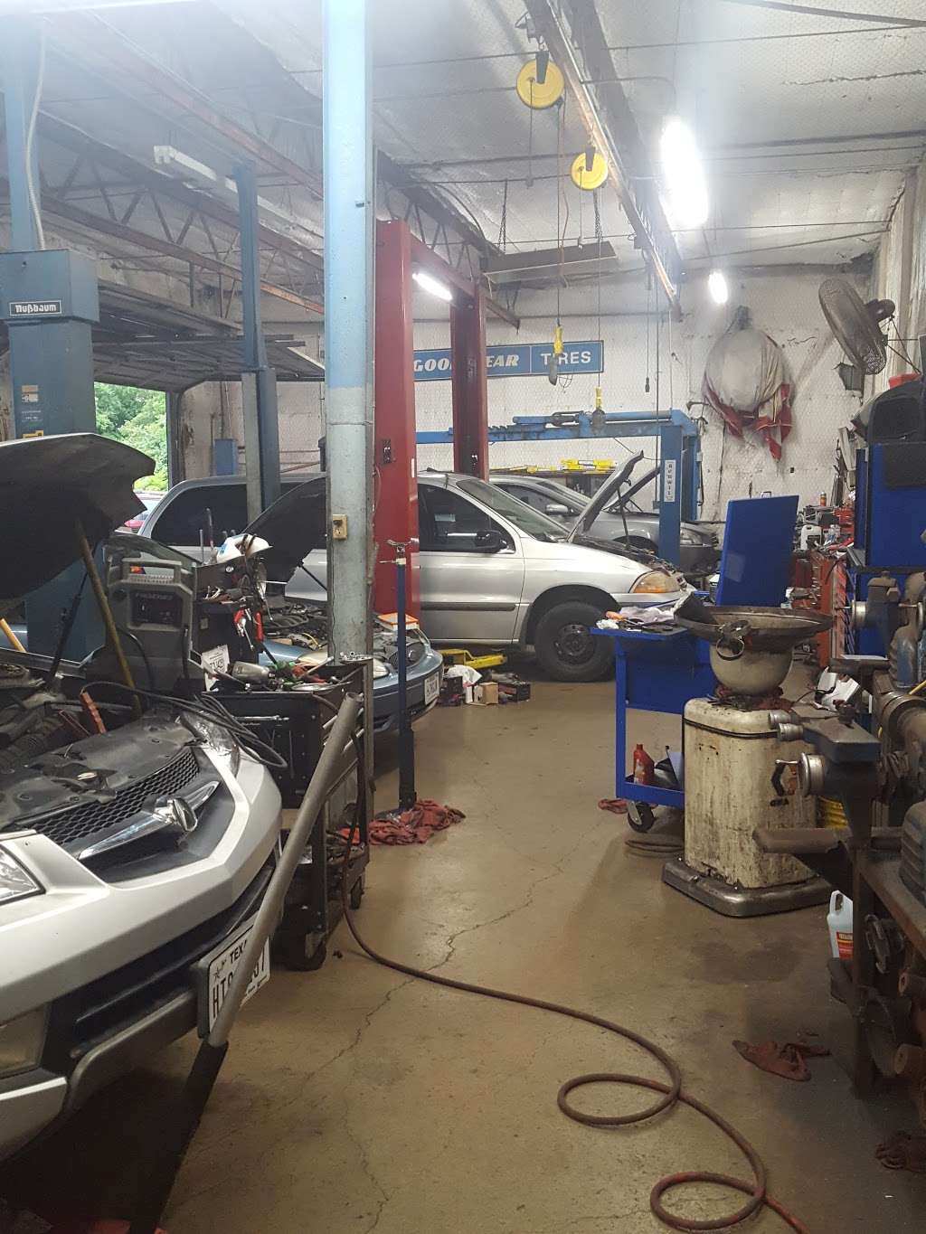 Simmangs Automotive Service Center, Inc. | 195 Toepperwein Rd, Converse, TX 78109, USA | Phone: (210) 659-8866