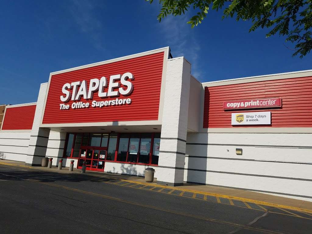 Staples | 3764 Easton-Nazareth Hwy, Easton, PA 18045 | Phone: (610) 258-6344