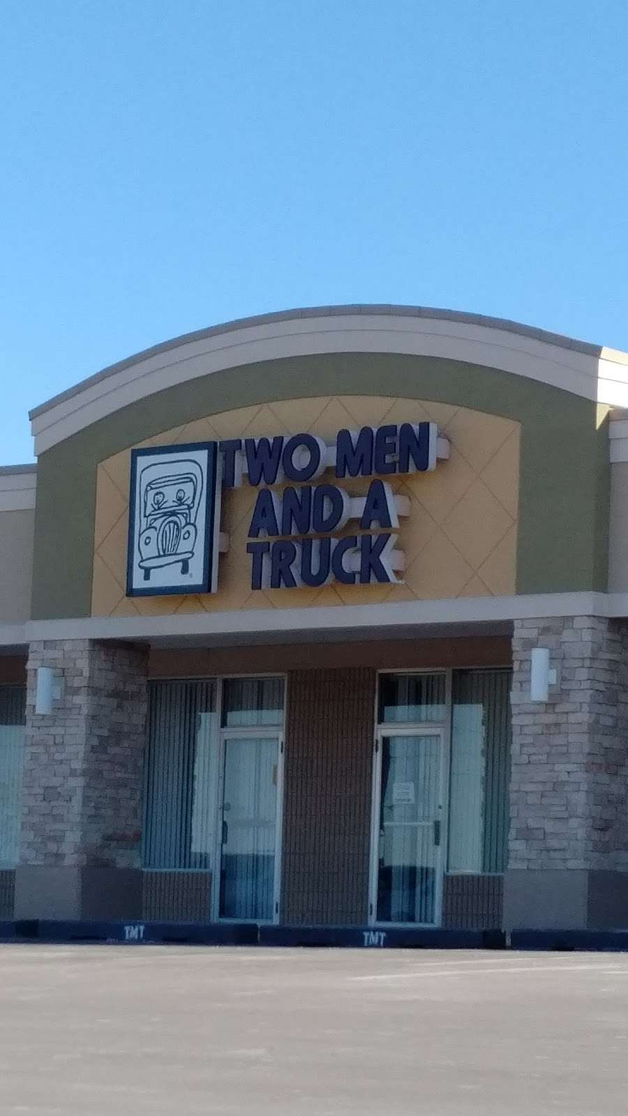 Two Men and a Truck | 9301 E 47th St, Kansas City, MO 64133, USA | Phone: (816) 267-4576