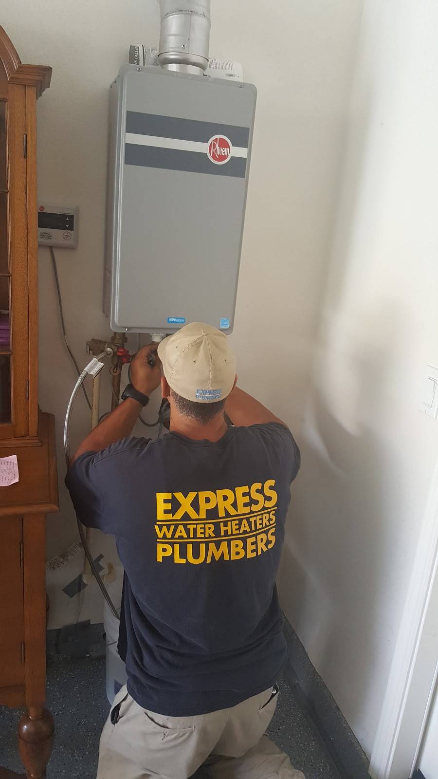 Express Water Heaters And Plumbing | 27679 Avenida Halago, Menifee, CA 92585, USA | Phone: (760) 845-0907