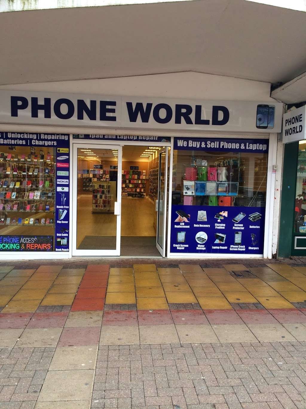 Phone World | 9 Broad Walk, Harlow CM20 1HX, UK | Phone: 07985 729176