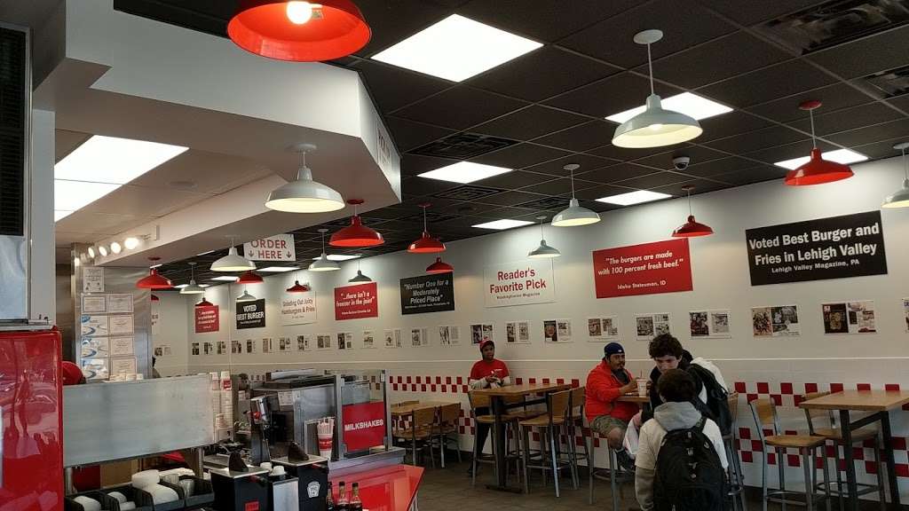 Five Guys | 253 Swedesford Rd, Wayne, PA 19087, USA | Phone: (610) 964-0214