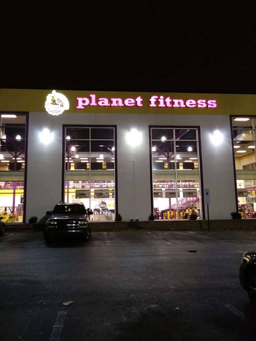Planet Fitness | 830 N Lansdowne Ave, Drexel Hill, PA 19026, USA | Phone: (484) 461-1229