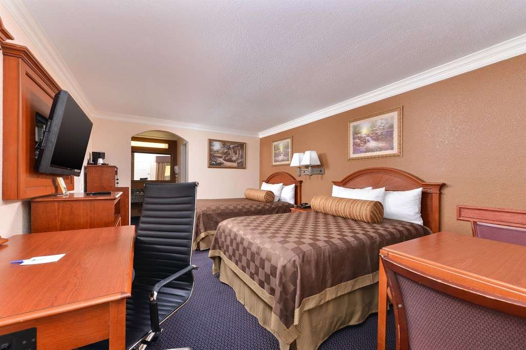 Americas Best Value Inn & Suites Alvin/Houston | 1588 South Loop 35, Alvin, TX 77511, USA | Phone: (281) 331-0335