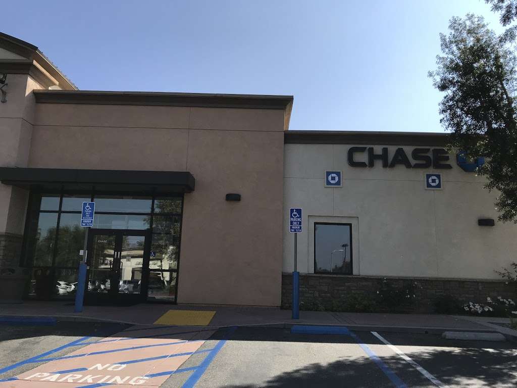 Chase Bank | 13011 Peyton Dr, Chino Hills, CA 91709, USA | Phone: (909) 548-6565