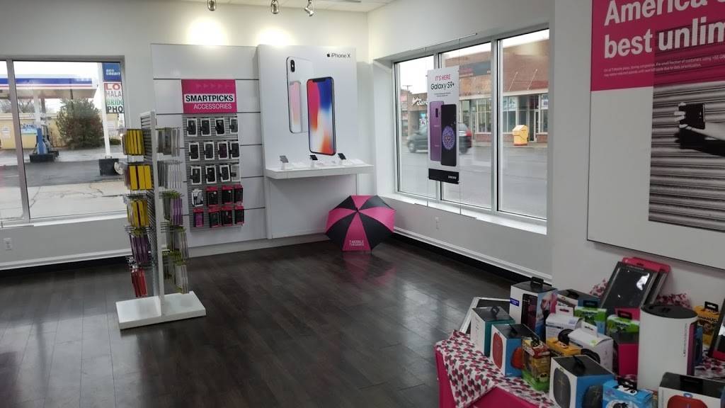 T-Mobile | 6800 Schaefer Rd, Dearborn, MI 48126, USA | Phone: (313) 581-1000