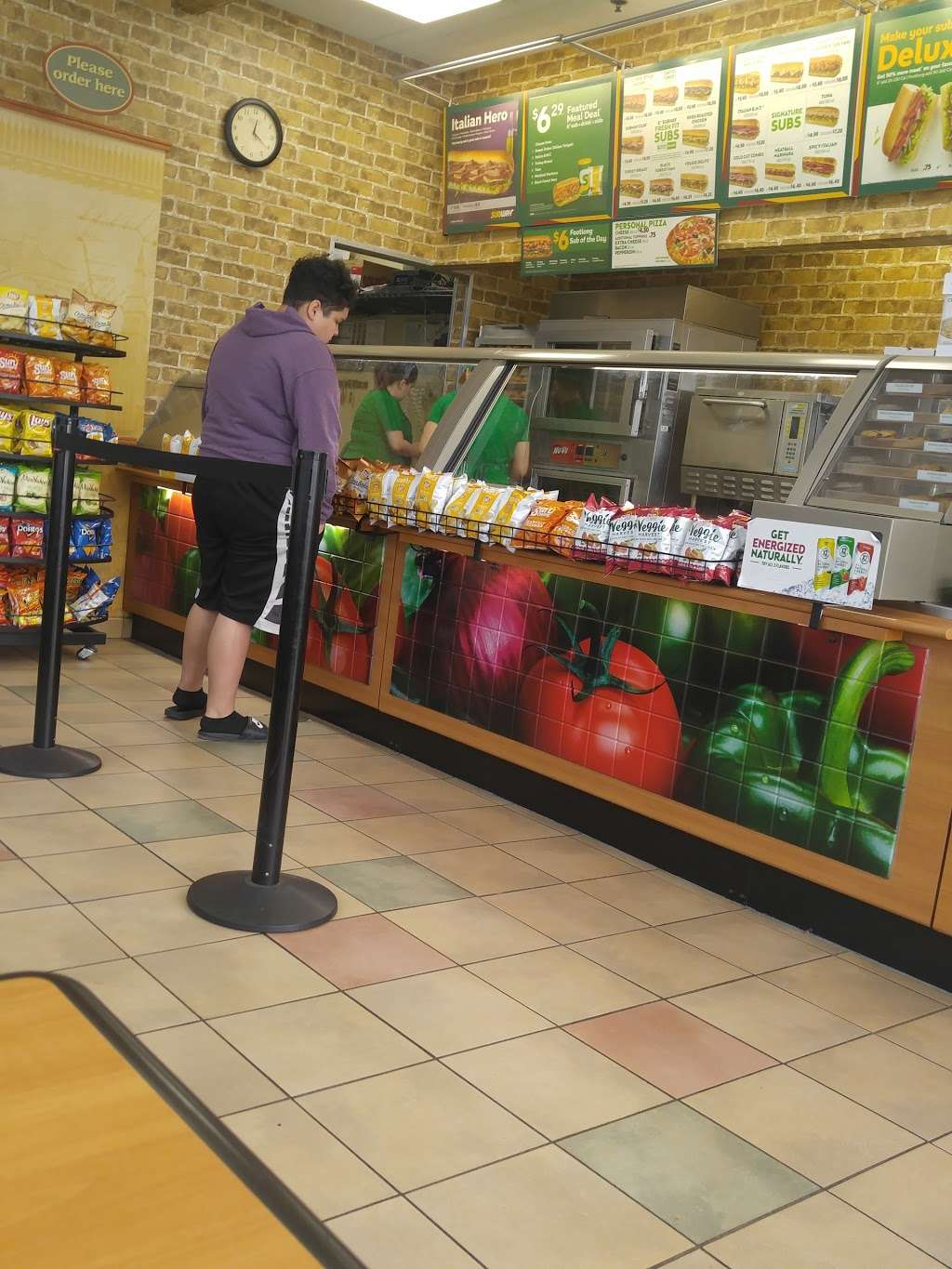 Subway Restaurants | 121 S Collins St, Joliet, IL 60432, USA | Phone: (815) 723-6962