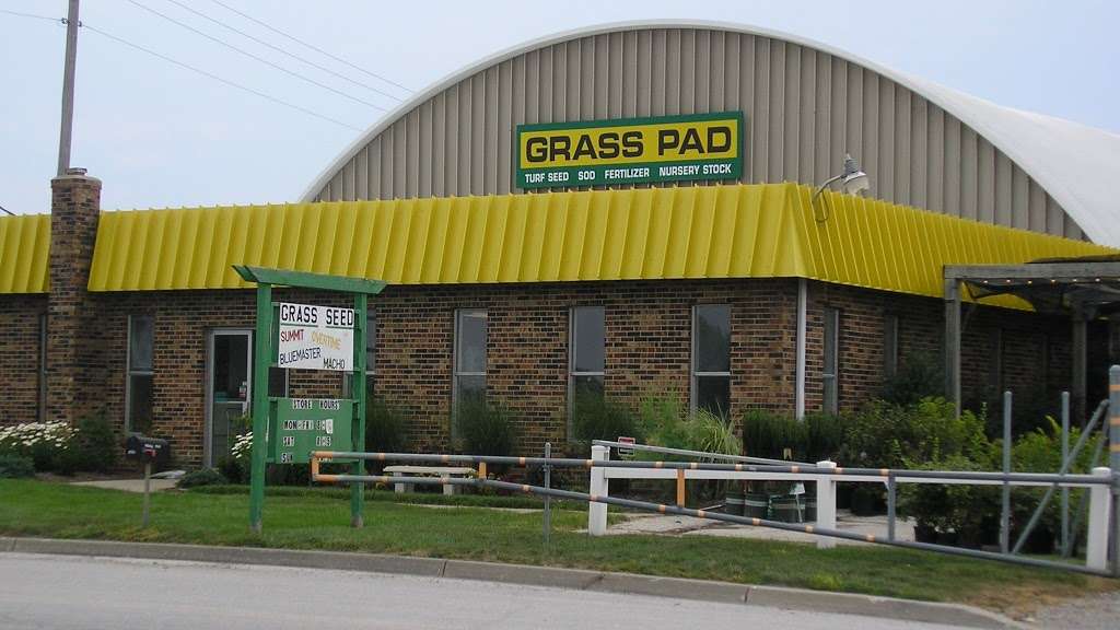 Grass Pad | 1711 NE Rice Rd, Lees Summit, MO 64086, USA | Phone: (816) 525-8885