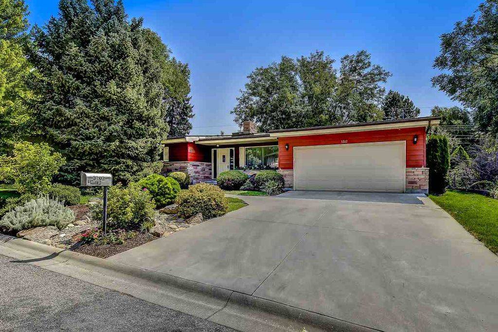 Bluebird Real Estate - Silvercreek Realty Group | 518 S Americana Blvd, Boise, ID 83702 | Phone: (208) 761-2175