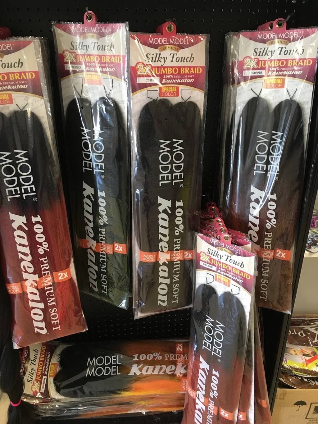 Her Crown Beauty Supply Store | 3035 Fayetteville St A, Durham, NC 27707, USA | Phone: (919) 225-8235