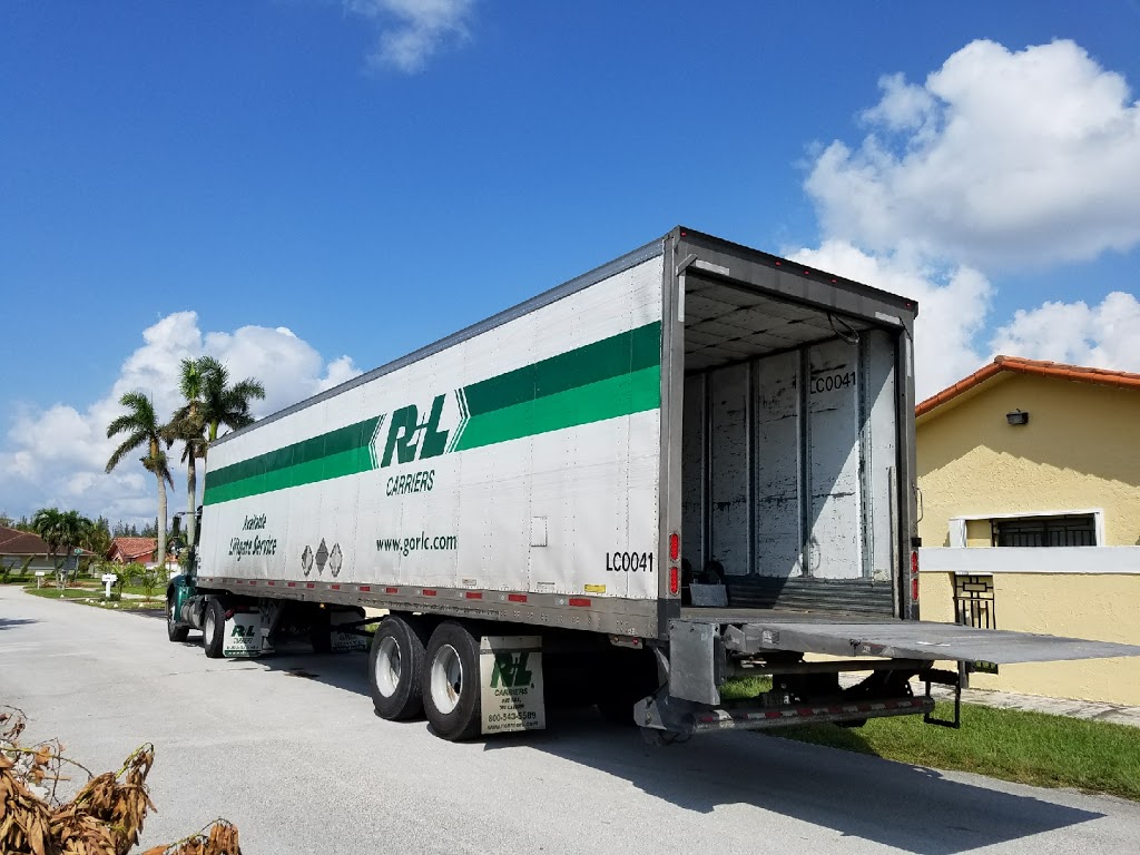R+L Carriers | 1000 NW 209th Ave, Pembroke Pines, FL 33029, USA | Phone: (800) 881-2600