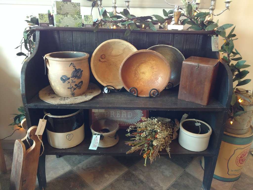 HappiNest Antiques | 406 US-22, Whitehouse Station, NJ 08889, USA | Phone: (908) 823-4946