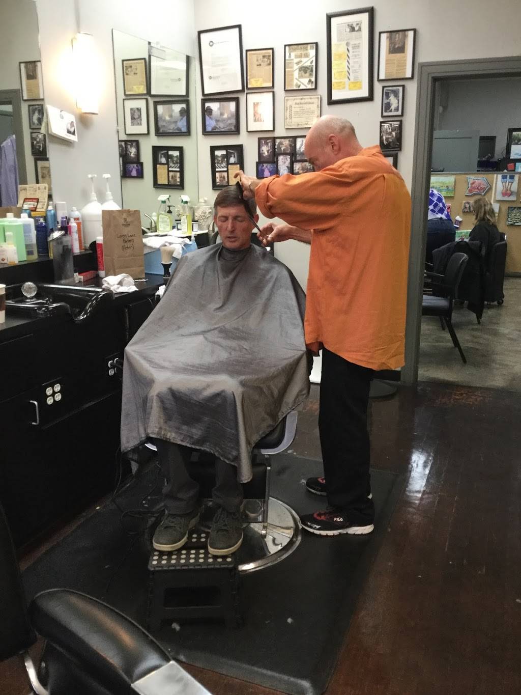 Lovers Lane Barber Shop | 4331 Lovers Ln, Dallas, TX 75225 | Phone: (214) 522-6595