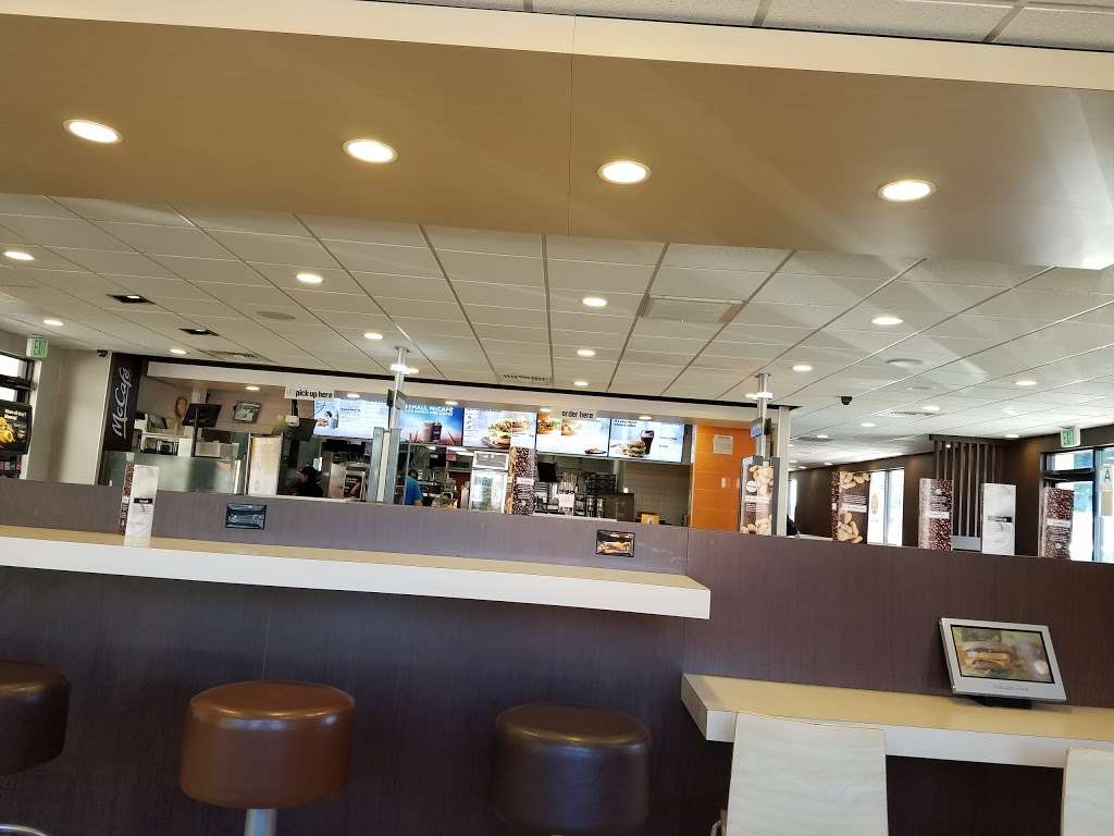 McDonalds | 1310 E Olympic Blvd, Los Angeles, CA 90021, USA | Phone: (213) 612-0129