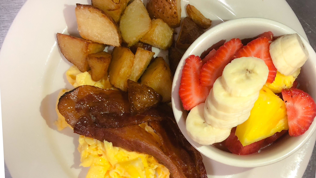 The Broken Egg Diner | 539 S Washington Hwy, Ashland, VA 23005, USA | Phone: (804) 752-2200