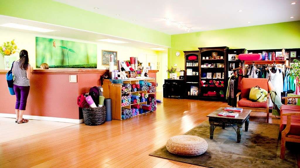 YogaWorks Westwood | 1256 Westwood Blvd, Los Angeles, CA 90024, USA | Phone: (310) 234-1200