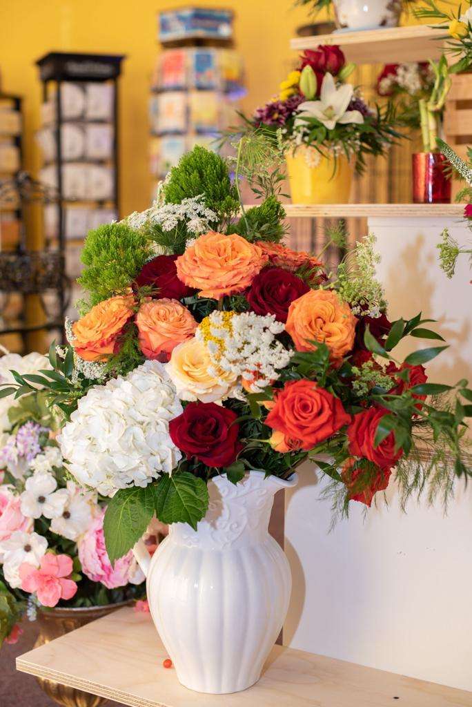 Chaarvi Florals | 3562 Route 27 Suite#112, Kendall Park, NJ 08824, USA | Phone: (818) 397-4585
